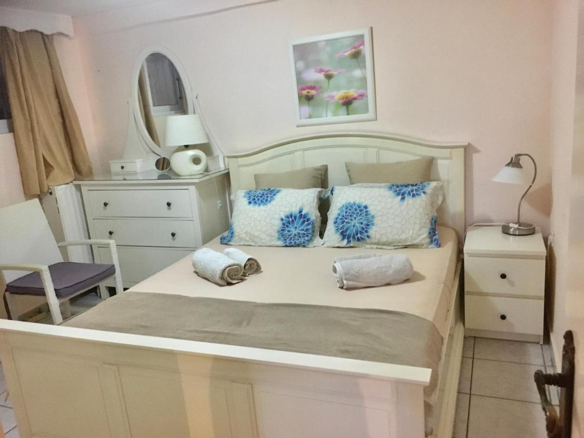 Apartment Near Airport And Beach Artemida  Exterior foto