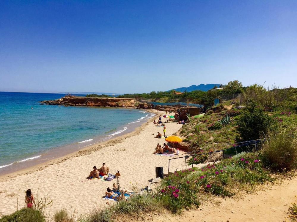 Apartment Near Airport And Beach Artemida  Exterior foto